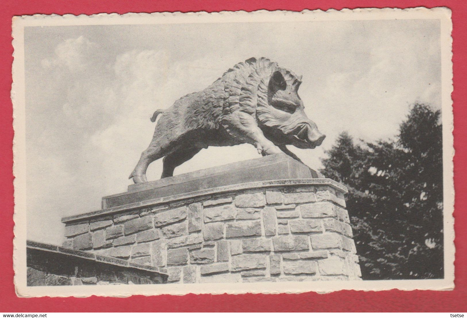 Martelange - Monument Des Chasseurs Ardennais - Sculpture D'André Fontaine ( Voir Verso ) - Martelange