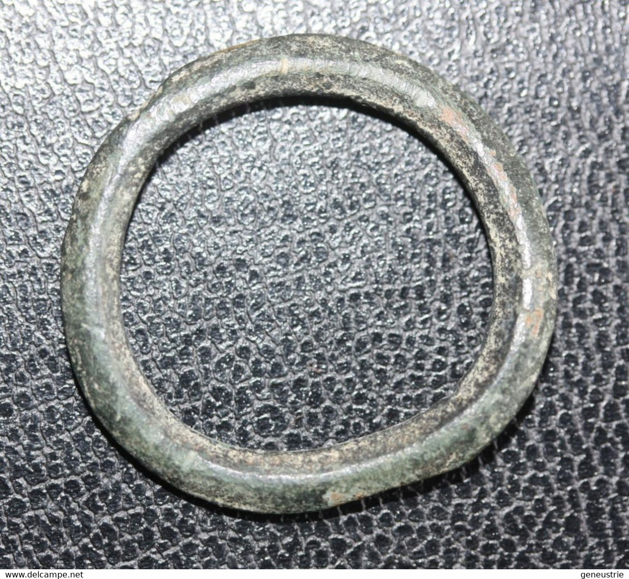 Rouelle Anneau De Bronze Pré-monétaire Gaulois Ex-voto - Rouelle - Pre Coinage Celtic Ring Money 28.5mm - Gauloises
