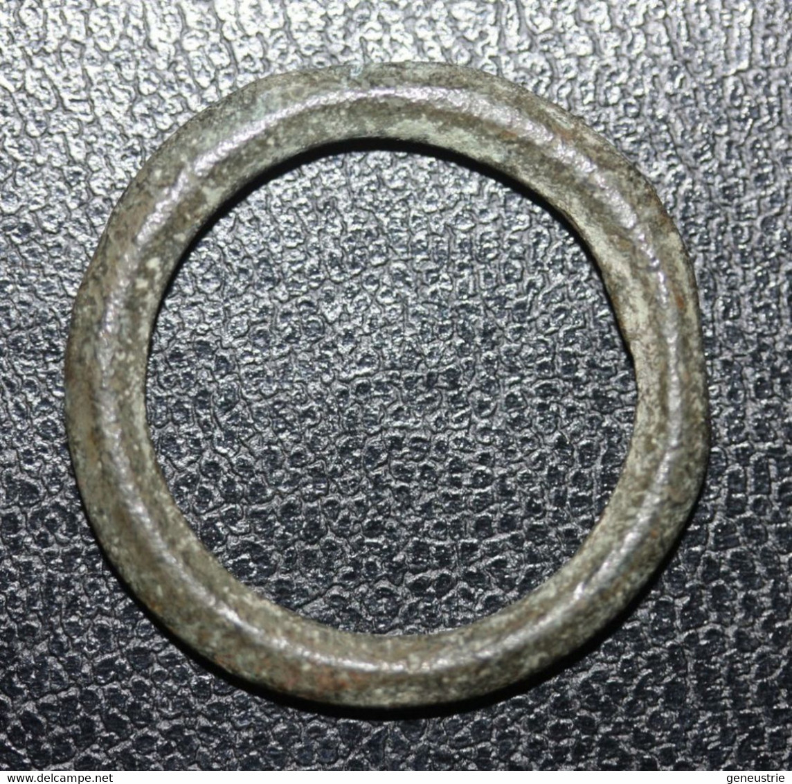 Rouelle Anneau De Bronze Pré-monétaire Gaulois Ex-voto - Rouelle - Pre Coinage Celtic Ring Money 27.5mm - Gauloises