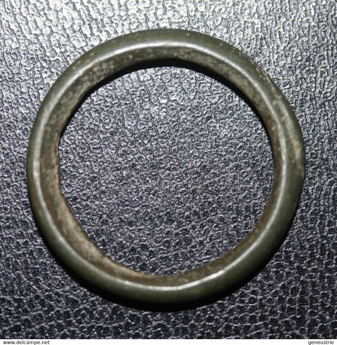 Rouelle Anneau De Bronze Pré-monétaire Gaulois Ex-voto - Rouelle - Pre Coinage Celtic Ring Money 29.5mm - Gauloises