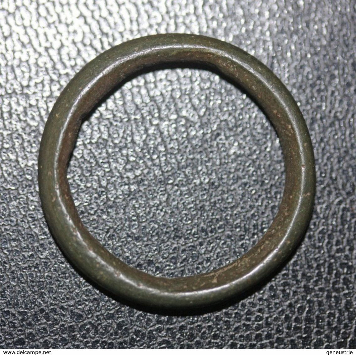 Rouelle Anneau De Bronze Pré-monétaire Gaulois Ex-voto - Rouelle - Pre Coinage Celtic Ring Money 29.5mm - Gauloises