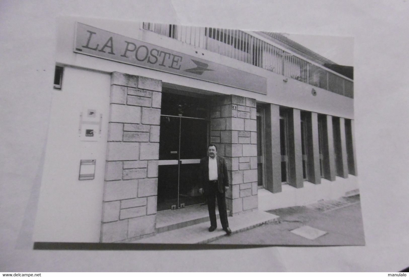 D 56 - Le Faouêt - Jean Claude  Gouin, Receveur De La Poste, Dans Le Bureau 1995, Photo Yvon Kervinio - Faouët