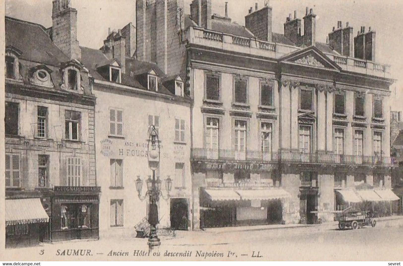 SAUMUR. -  Ancien Hôtel Où Descendit Napoléon Ier - Saumur