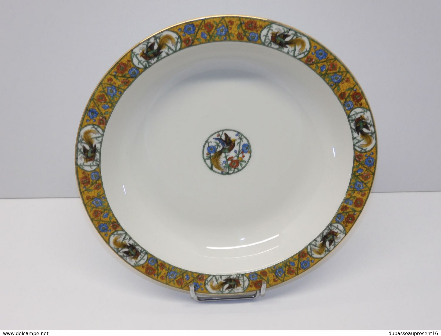 *TRES JOLI ANCIEN PLAT ROND CREUX PORCELAINE ANCIENNE LIMOGES WG & Cie TABLE  E - Limoges (FRA)