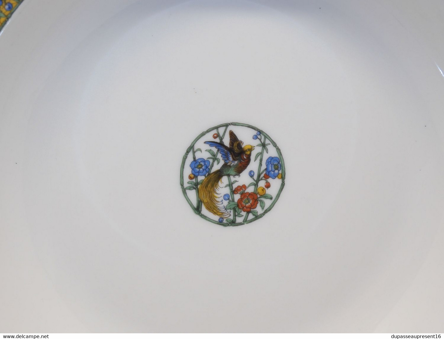 *TRES JOLI ANCIEN PLAT ROND CREUX PORCELAINE ANCIENNE LIMOGES WG & Cie TABLE  E - Limoges (FRA)