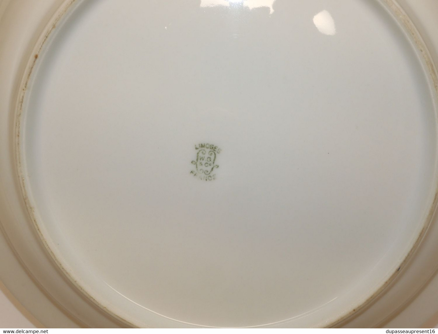 *TRES JOLI ANCIEN PLAT ROND CREUX PORCELAINE ANCIENNE LIMOGES WG & Cie TABLE  E