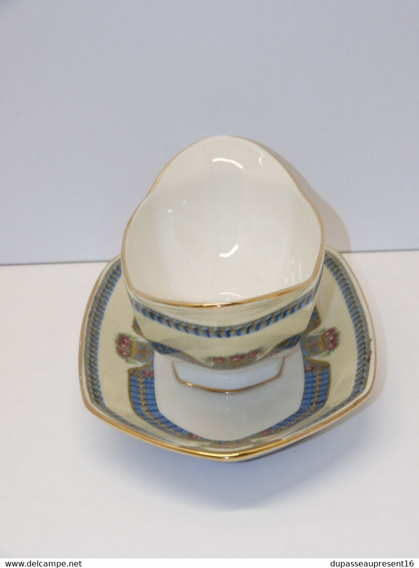 * JOLIE ANCIENNE SAUCIERE PORCELAINE LIMOGES JB France (JEAN BOYER) dorures  E