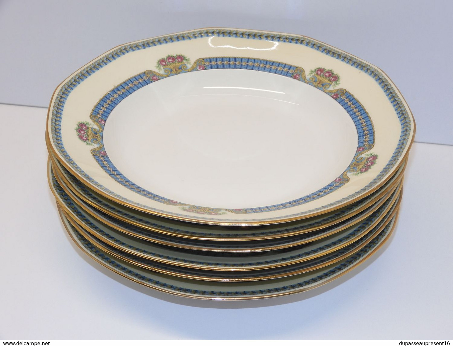 *6 ASSIETTES 1/2 CREUSES PORCELAINE LIMOGES JB France (JEAN BOYER) Dorures  E - Limoges (FRA)