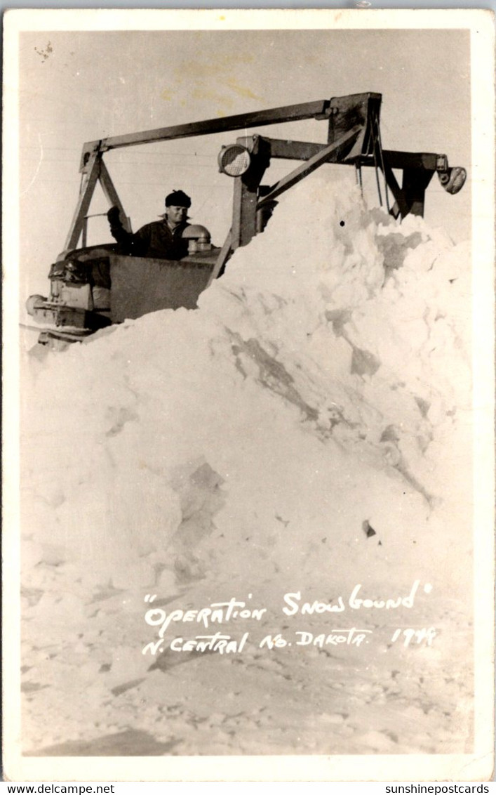 North Dakota Snow Plow At Work "Operation Snowbound" Real Photo - Autres & Non Classés