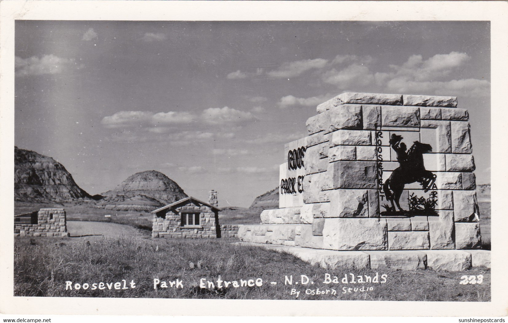 North Dakota Badlands Roosevelt Park Entrance Marker Real Photo - Altri & Non Classificati