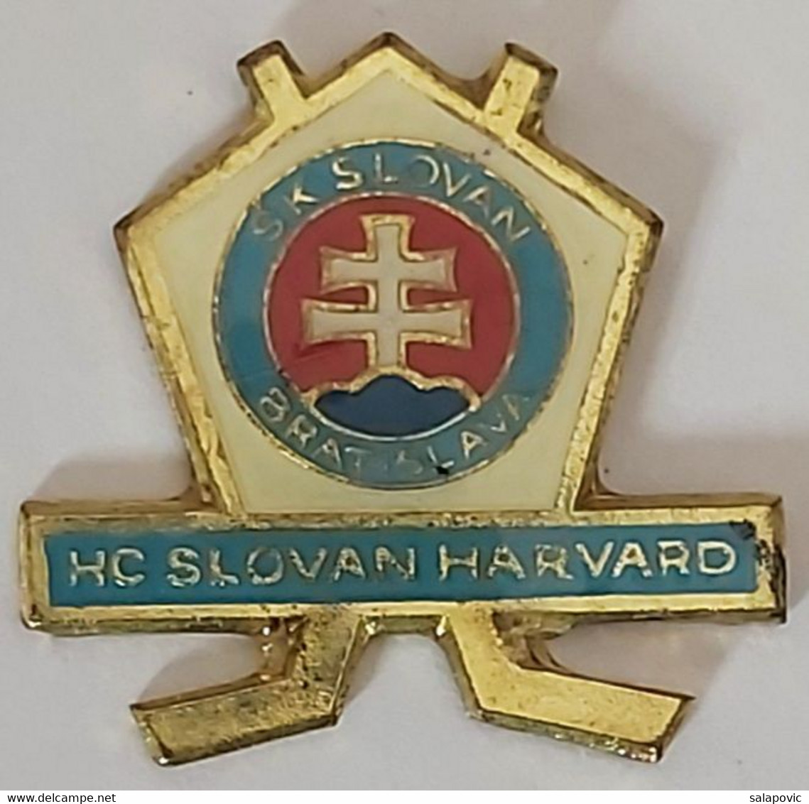 SK SLOVAN HC SLOVAN HARVARD Bratislava Ice Hockey Club Slovakia  PINS A10/2 - Sports D'hiver