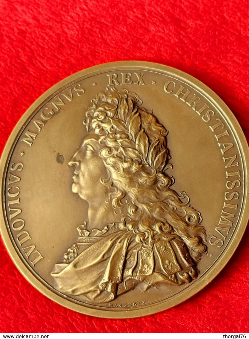 LOUIS XIV LE GRAND ROI TRES CHRETIEN MEDAILLE EN HOMMAGE A LA MARINE ROYALE