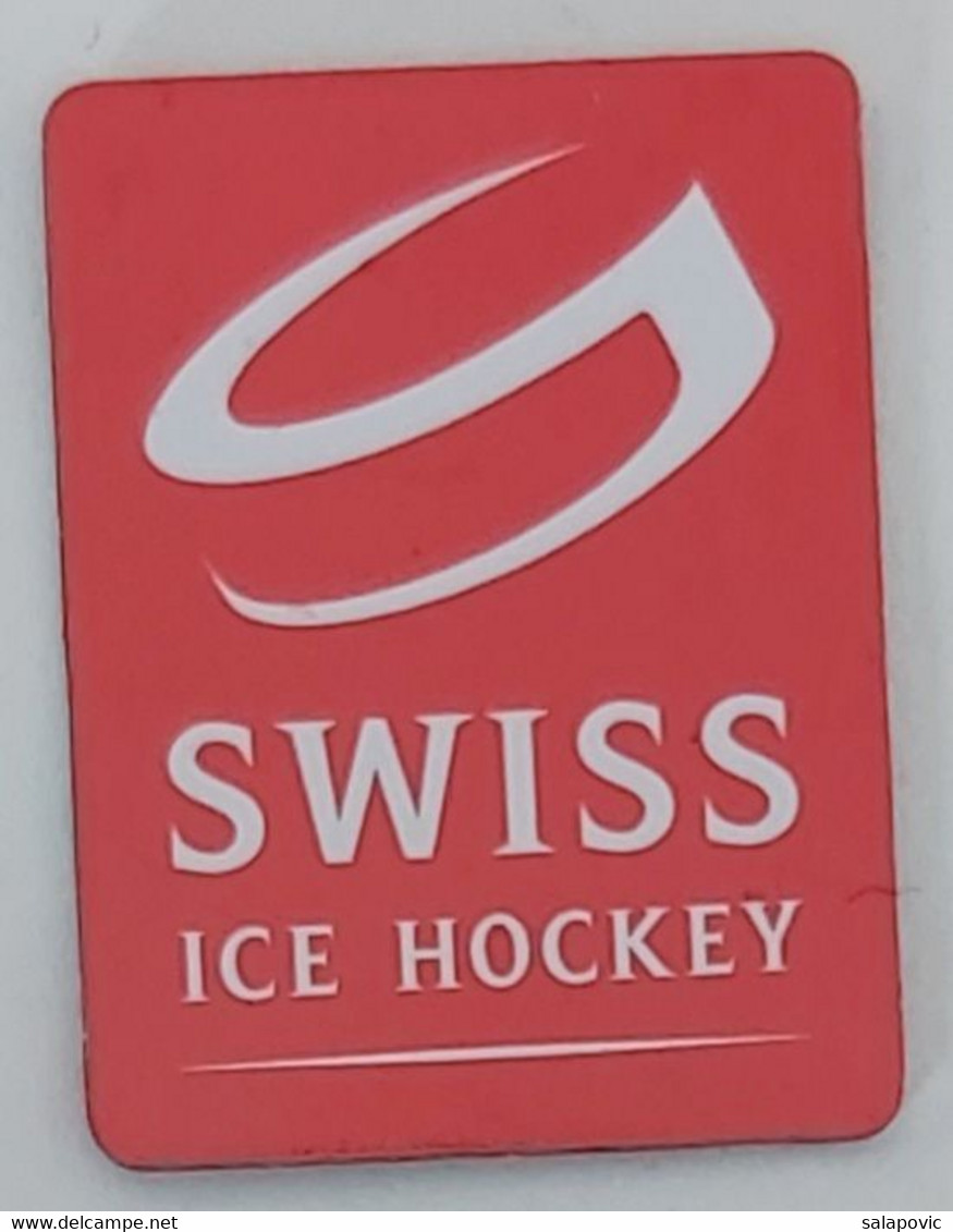 Switzerland Swiss Ice Hockey Association Federation Schweizerischer Eishockeyverband SEHV Hockey Team   PINS A10/3 - Sports D'hiver