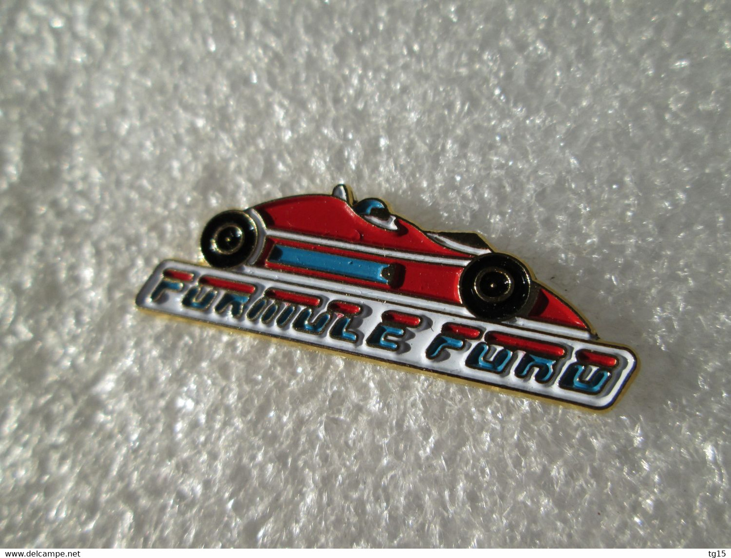 PIN'S    FORMULE FORD - Ford