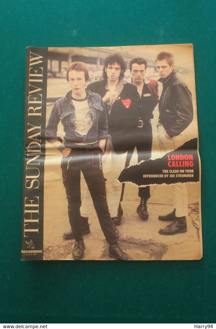 Journal The Sunday Review  London Calling The Clash On Tour 1997 - Autres & Non Classés
