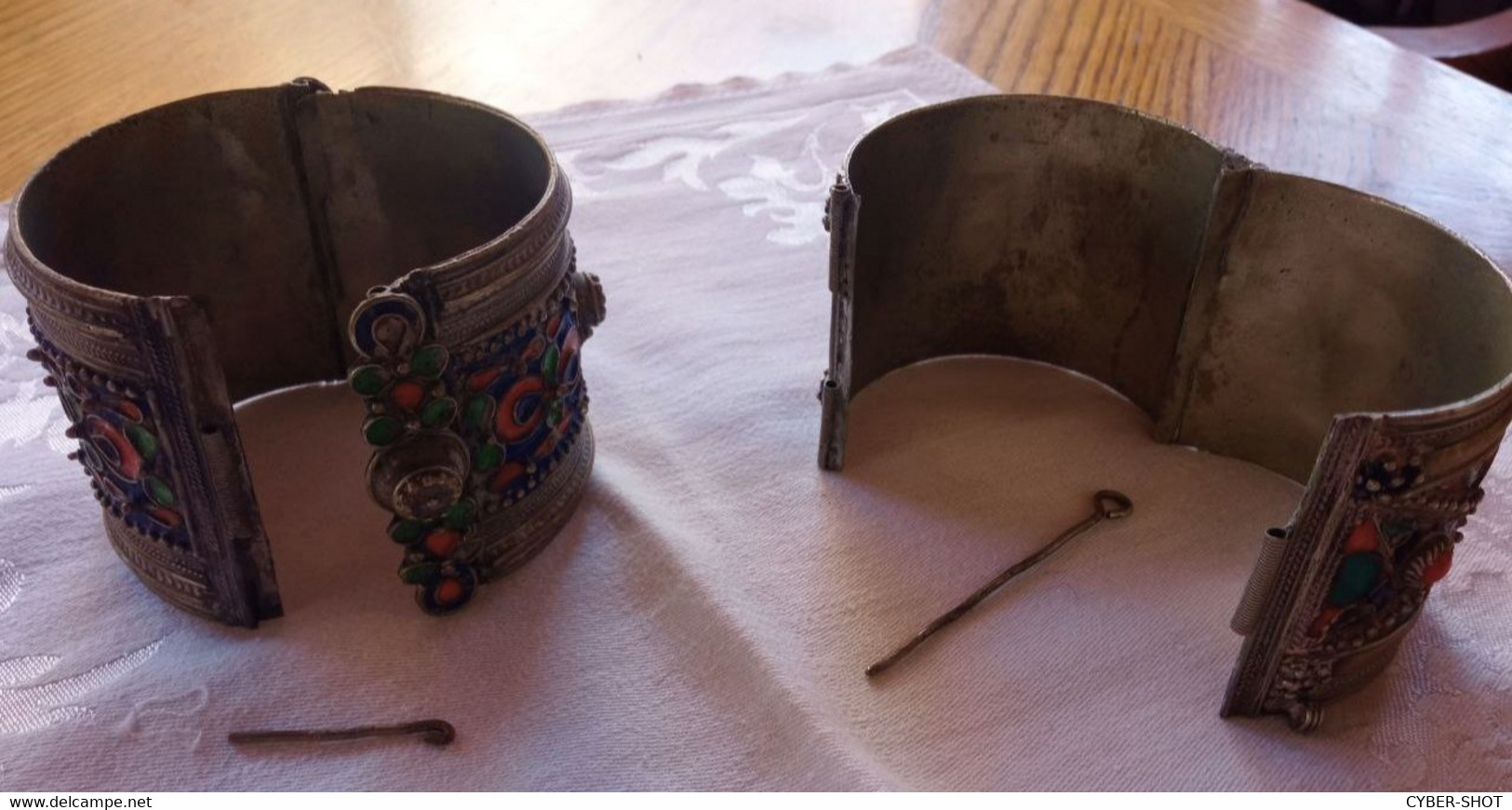 Rare : Paire De Bracelets Anciens Kabyle - Armbänder