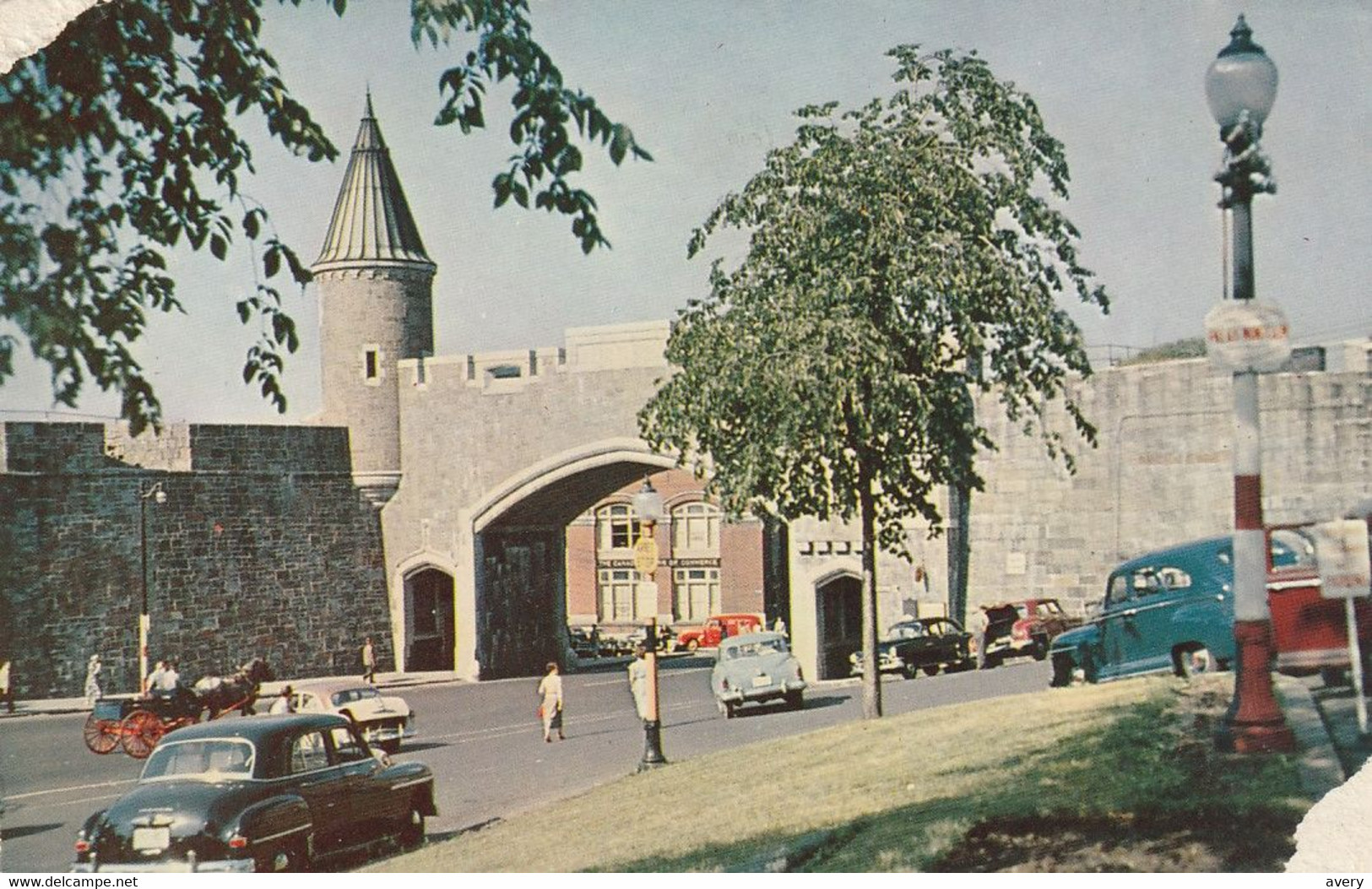 Porte St-Jean - Quebec   Vintage Cars - Québec – Les Portes