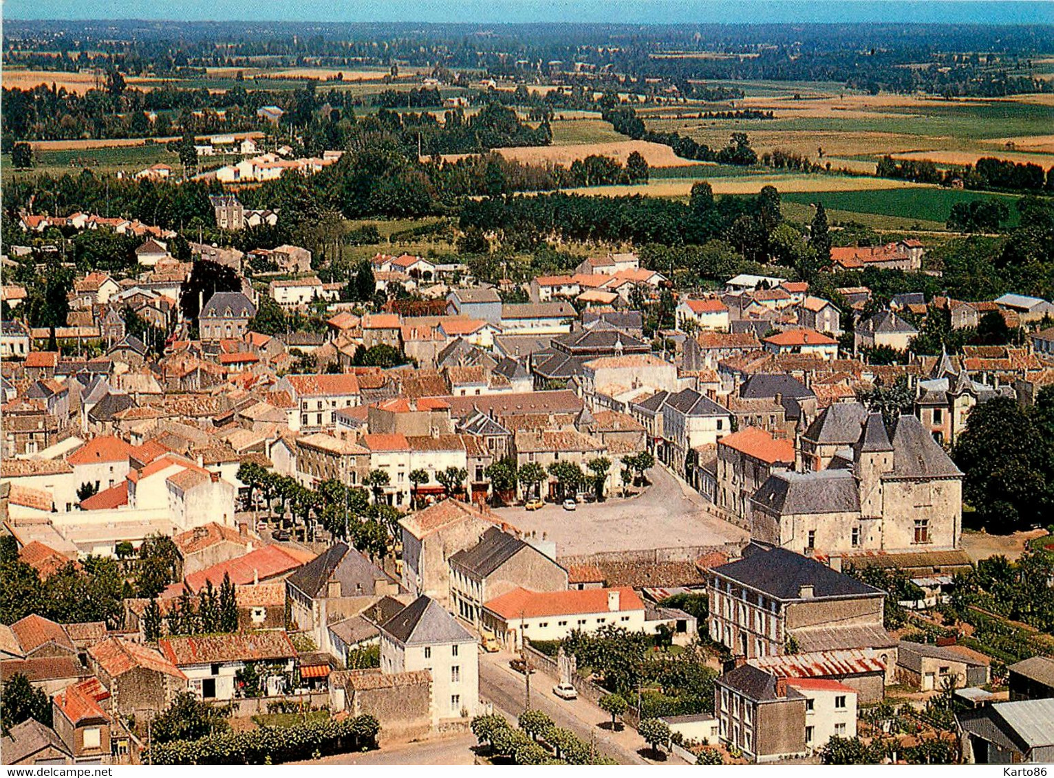 Coulonges Sur L'autize * Vue Générale Aérienne Du Village - Coulonges-sur-l'Autize