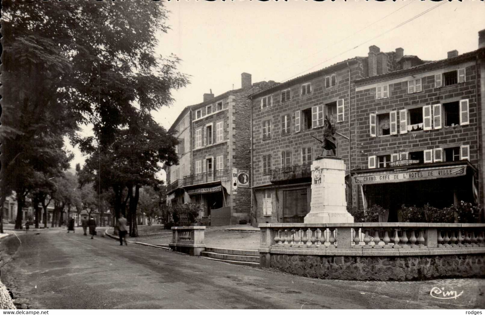 Dep 43 , Cpsm  LANGEAC  , Alt. 505 M. , Boulevard National Et Monument Aux Combattants (1914-1918) (16564) - Langeac