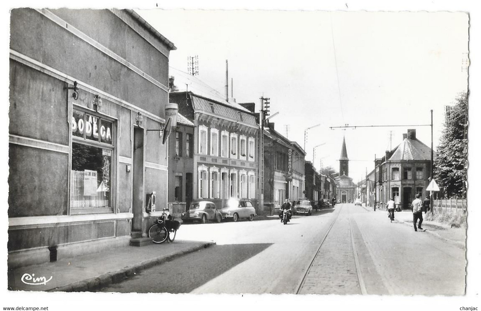 Cpsm: 59 VIEUX CONDE (ar. Valenciennes) Rue Jean Jaurès (Café Tabac "Au Brodeca", Solex, Moto) CIM  N° 6468 (rare) - Vieux Conde