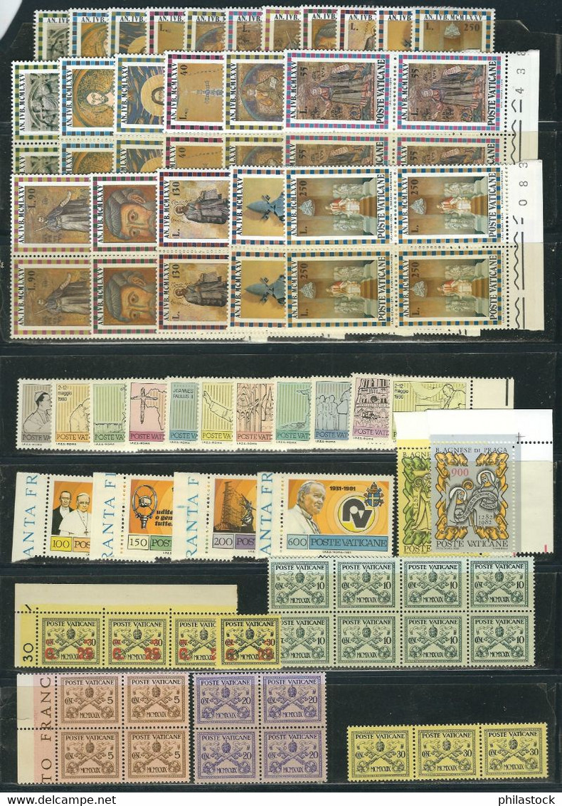 VATICAN Lot De Modernes Tous Les Timbres ** - Sammlungen