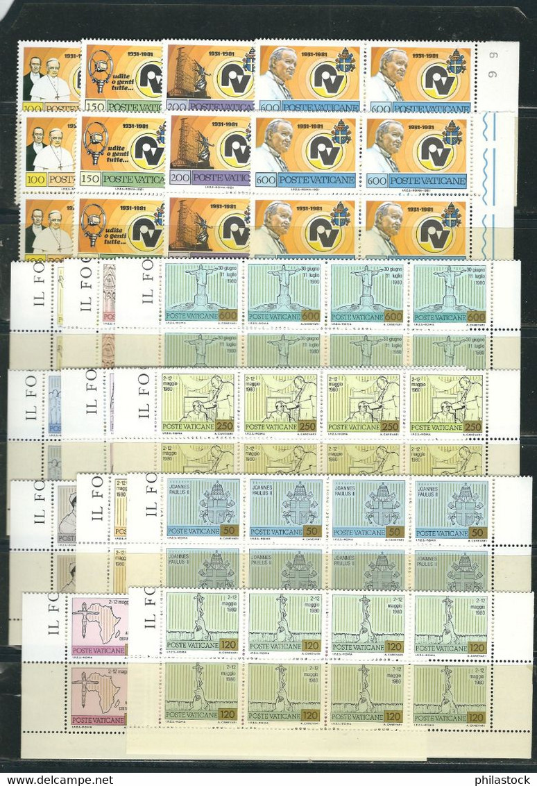 VATICAN Lot de modernes tous les timbres **