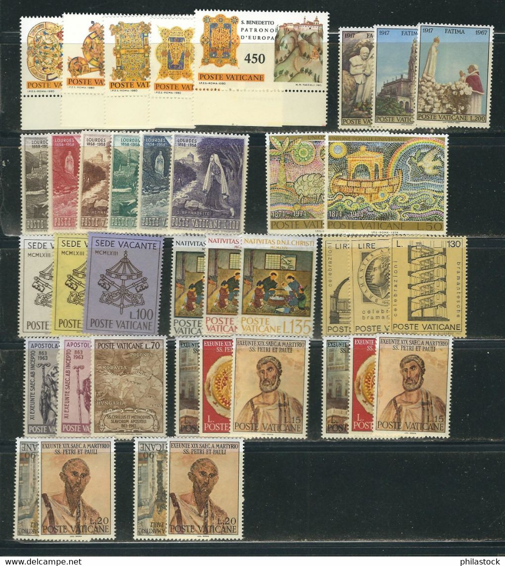 VATICAN Lot de modernes tous les timbres **