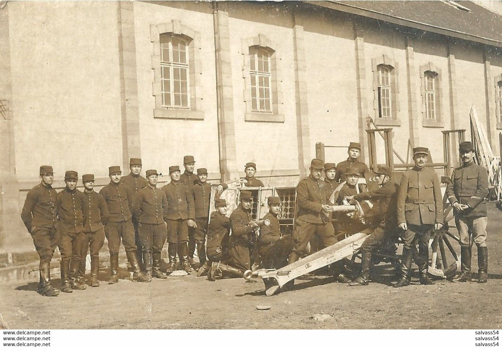 Carte-Photo : Militaires - 335 Au Col - Artillerie Pièce De 75mm Et Ses Servants (1915) (BP) - Krieg, Militär