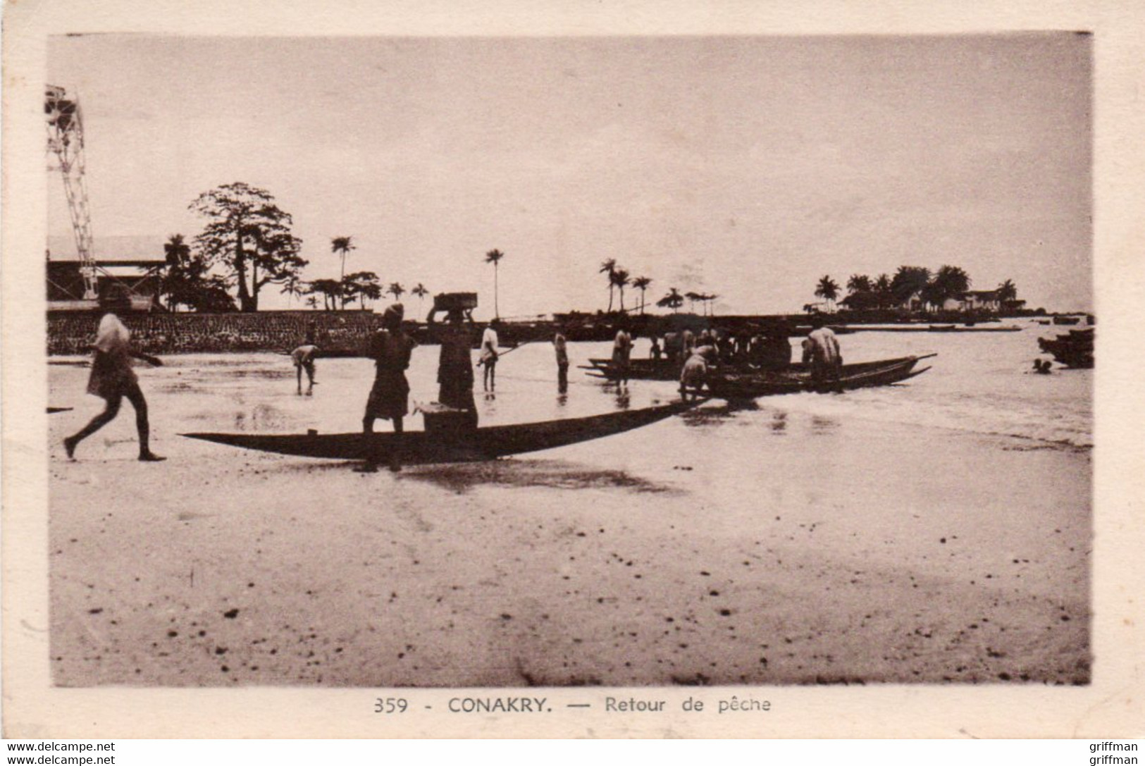 GUINEE FRANCAISE CONAKRY RETOUR DE PECHE TBE - Guinée Française