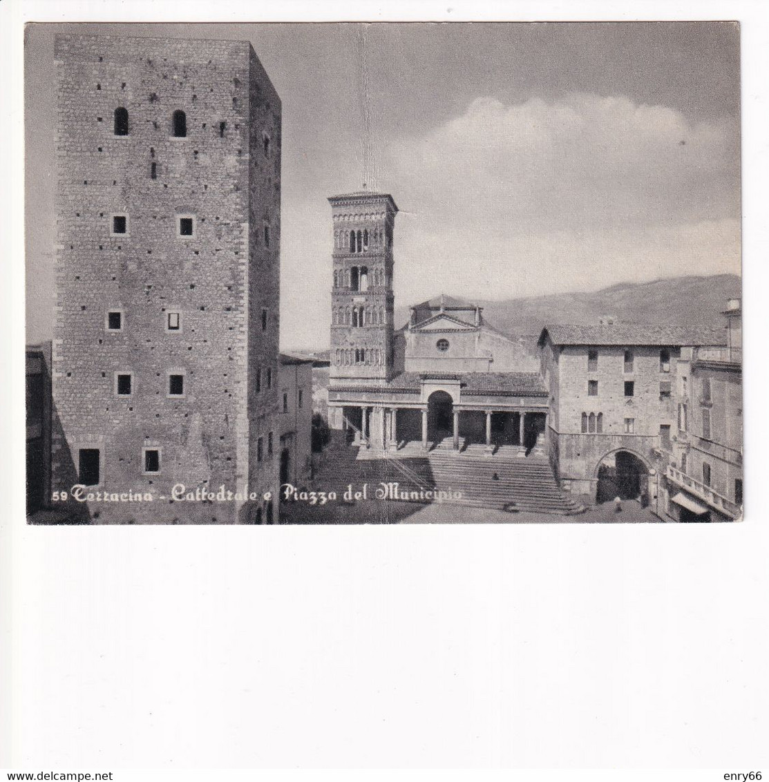 TERRACINA PIAZZA DEL MUNICIPIO - Latina