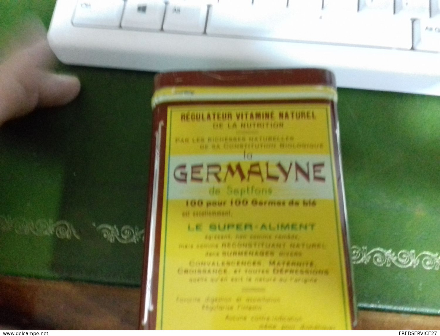 30/ BOITE METALIQUE GERMALYNE ANNEE 1961 - Boîtes