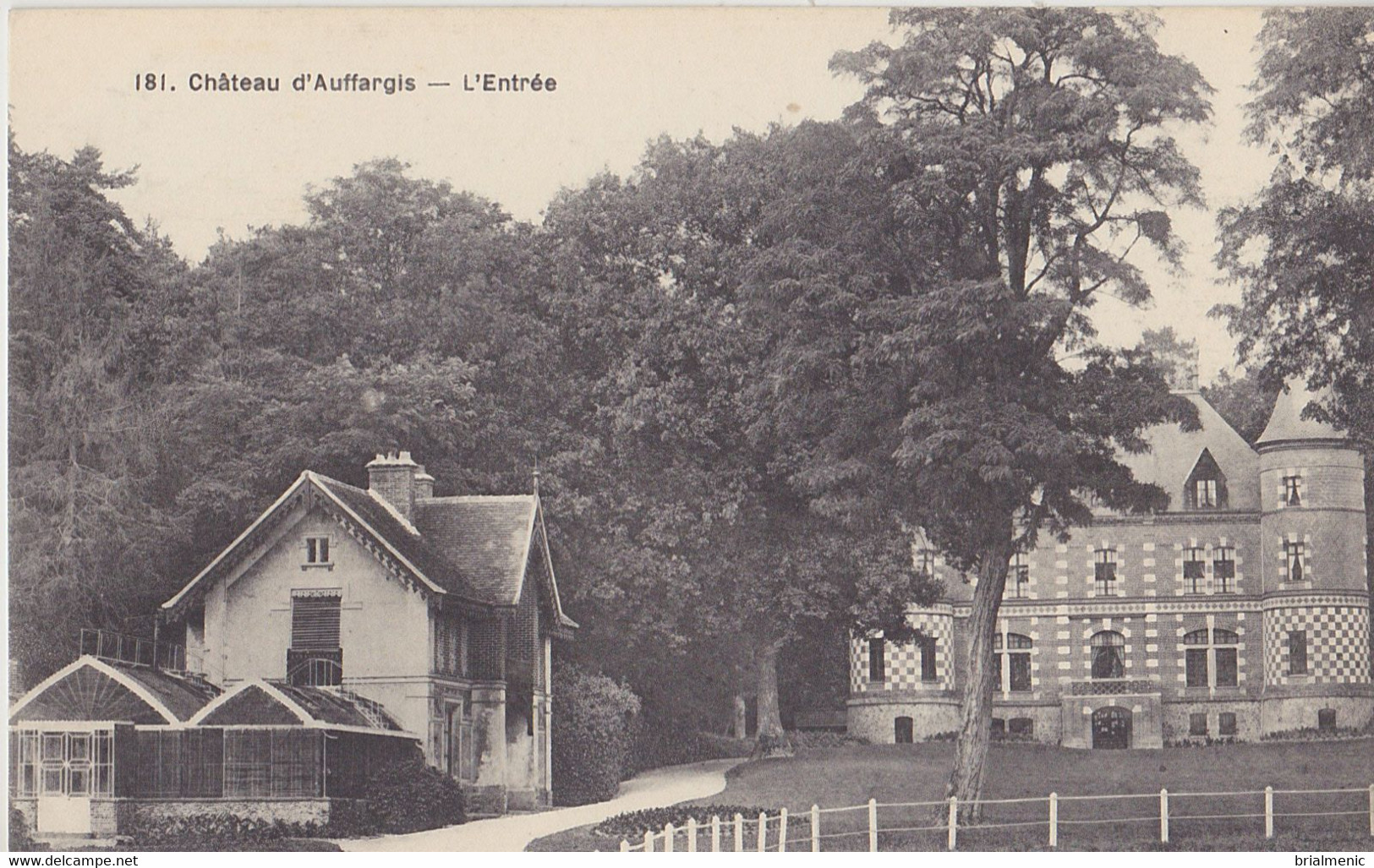 AUFFARGIS  Entrée Du Château - Auffargis