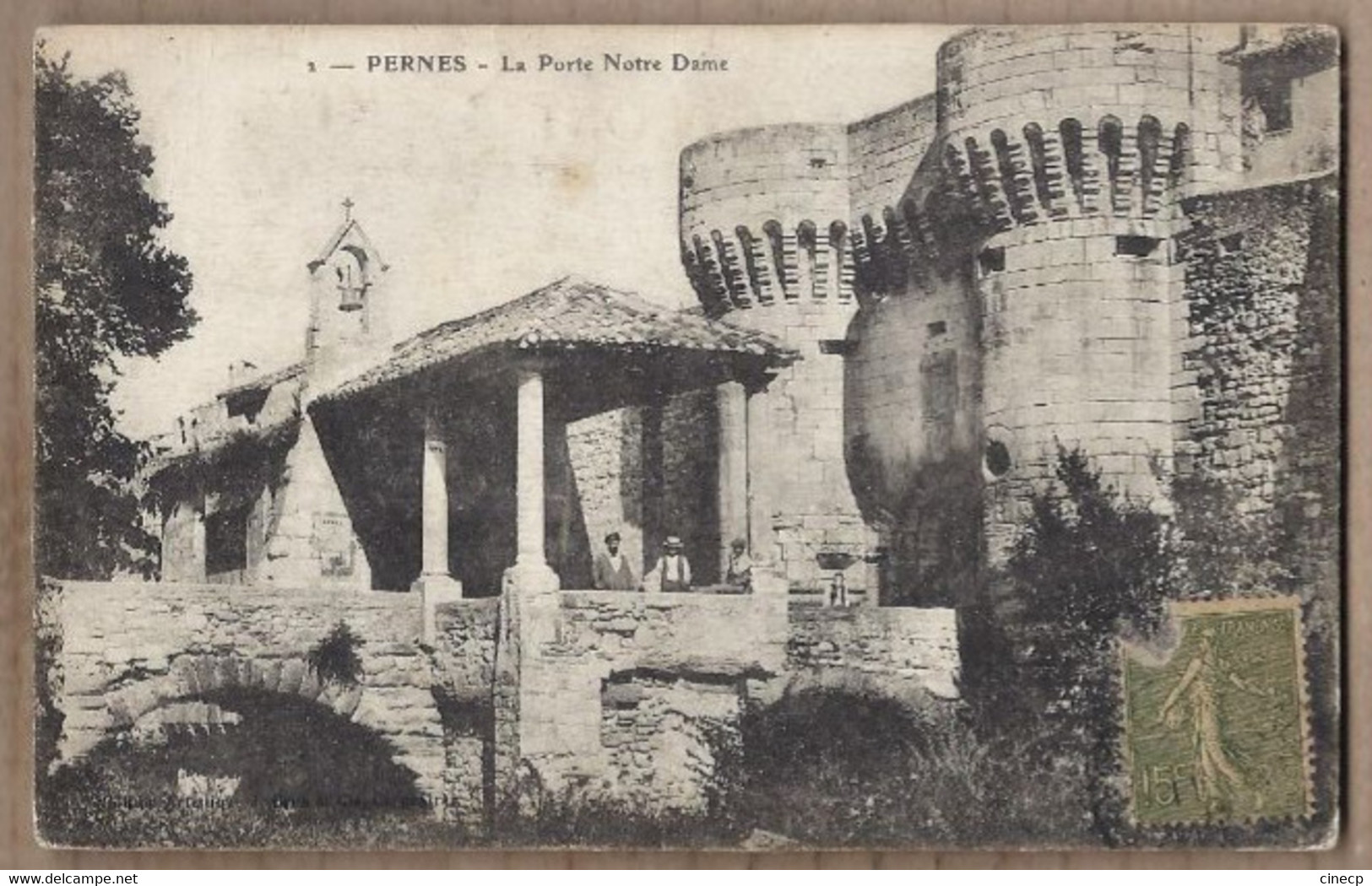 CPA 84 - PERNES - La Porte Notre Dame - TB PLAN Remparts Lavoir Et Petite Animation - Pernes Les Fontaines