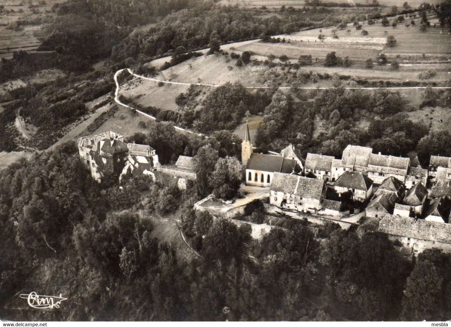 CPSM -   La Petite - Pierre  (67)  Vue Aérienne Sur Le Chateau Et L' Eglise - La Petite Pierre