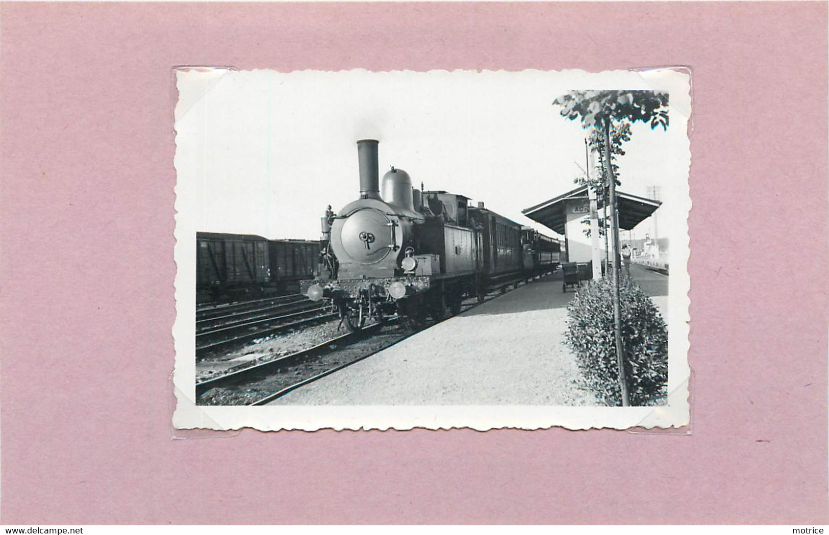 GARE D'ACHERES (Yvelines) - Loco 030T (photo En 1935 Format 8,7 Cm X 6,1cm). - Trains