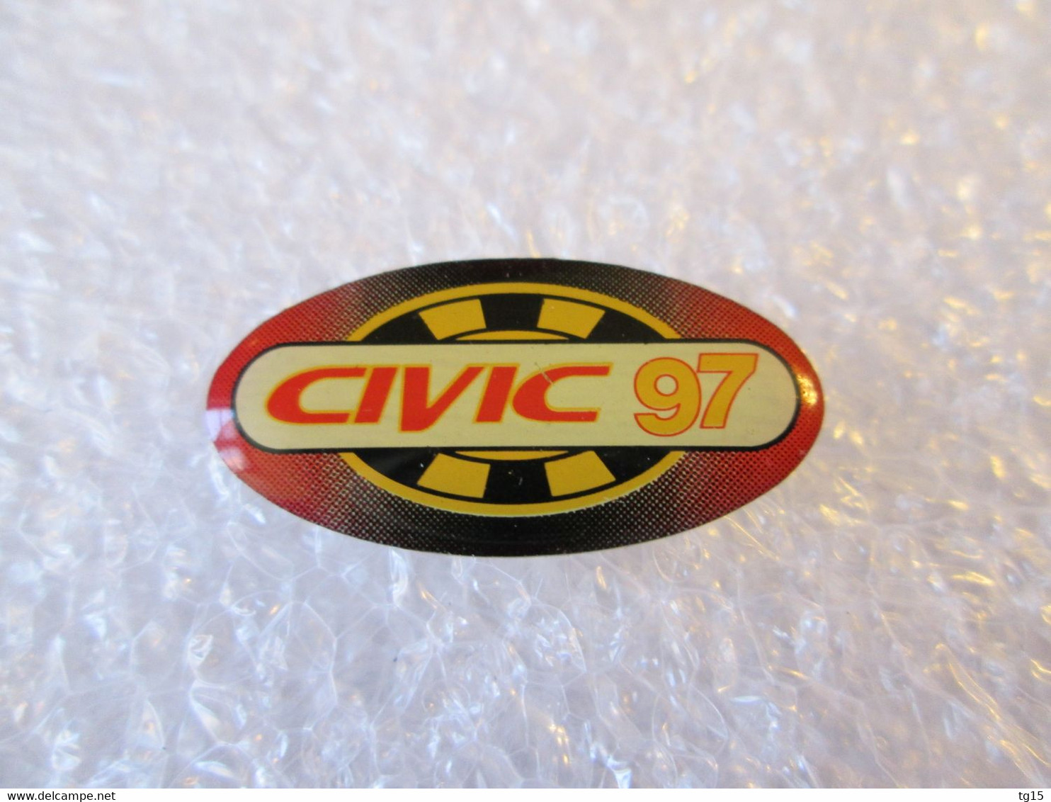 PIN'S   HONDA  CIVIC 97 - Honda