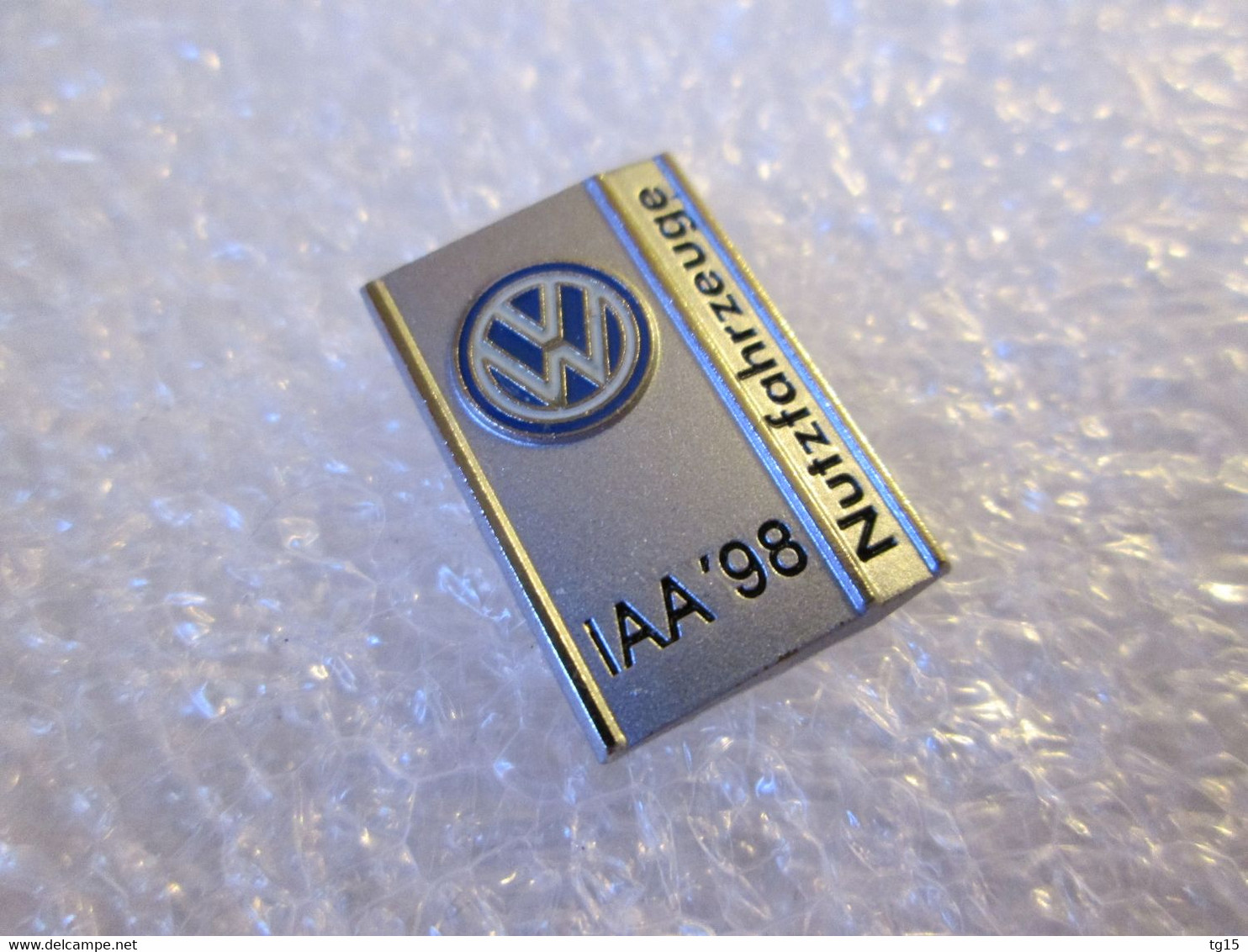 PIN'S     VOLKSWAGEN   IAA 98 - Volkswagen