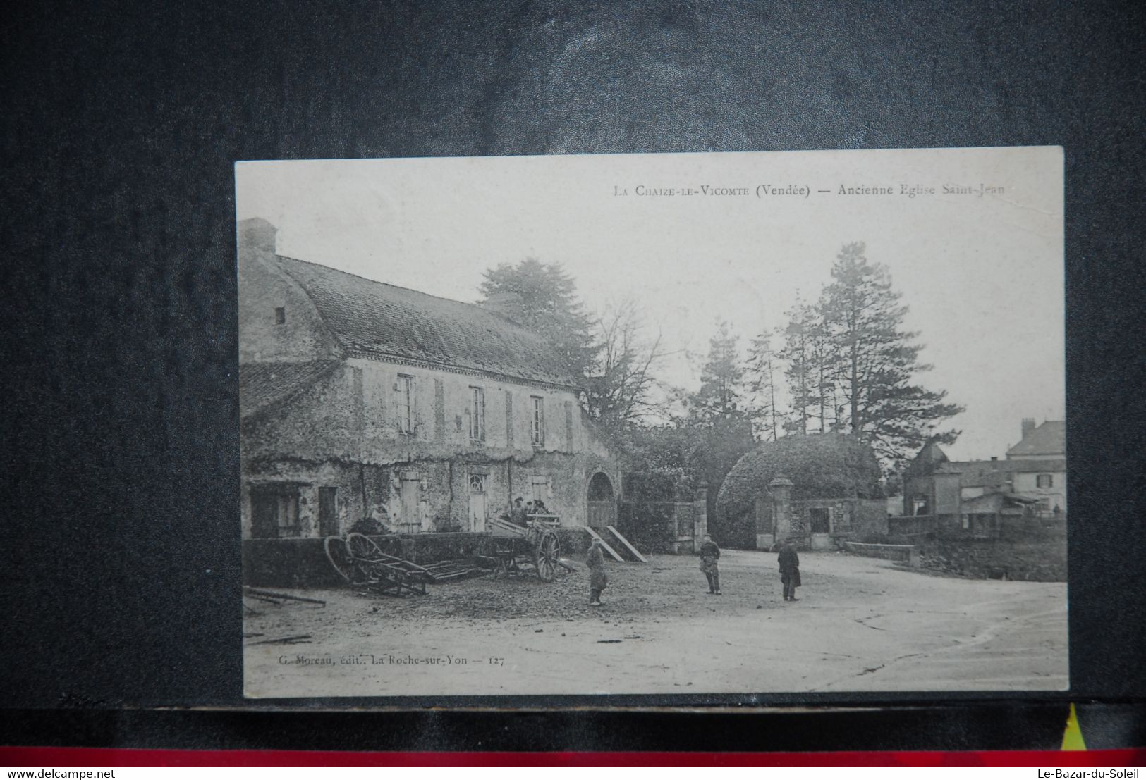 CP, 85, LA CHAIZE LE VICOMTE - Ancienne église Saint Jean., Animée - La Chaize Le Vicomte