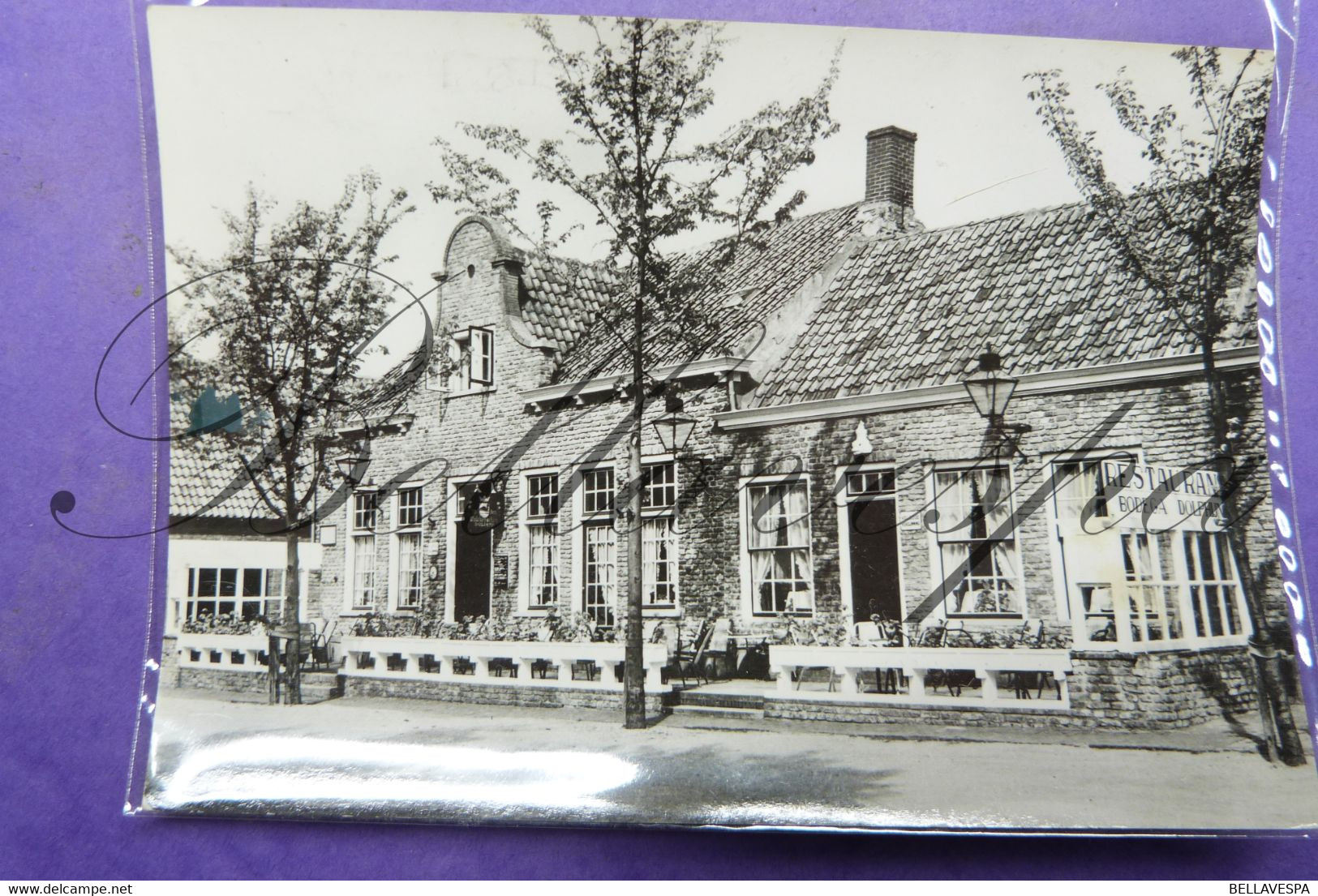 Domburg MArkt 9. Bar Resto Bodega "In Den Walscherenschen Dolphijn".1972 - Restaurants