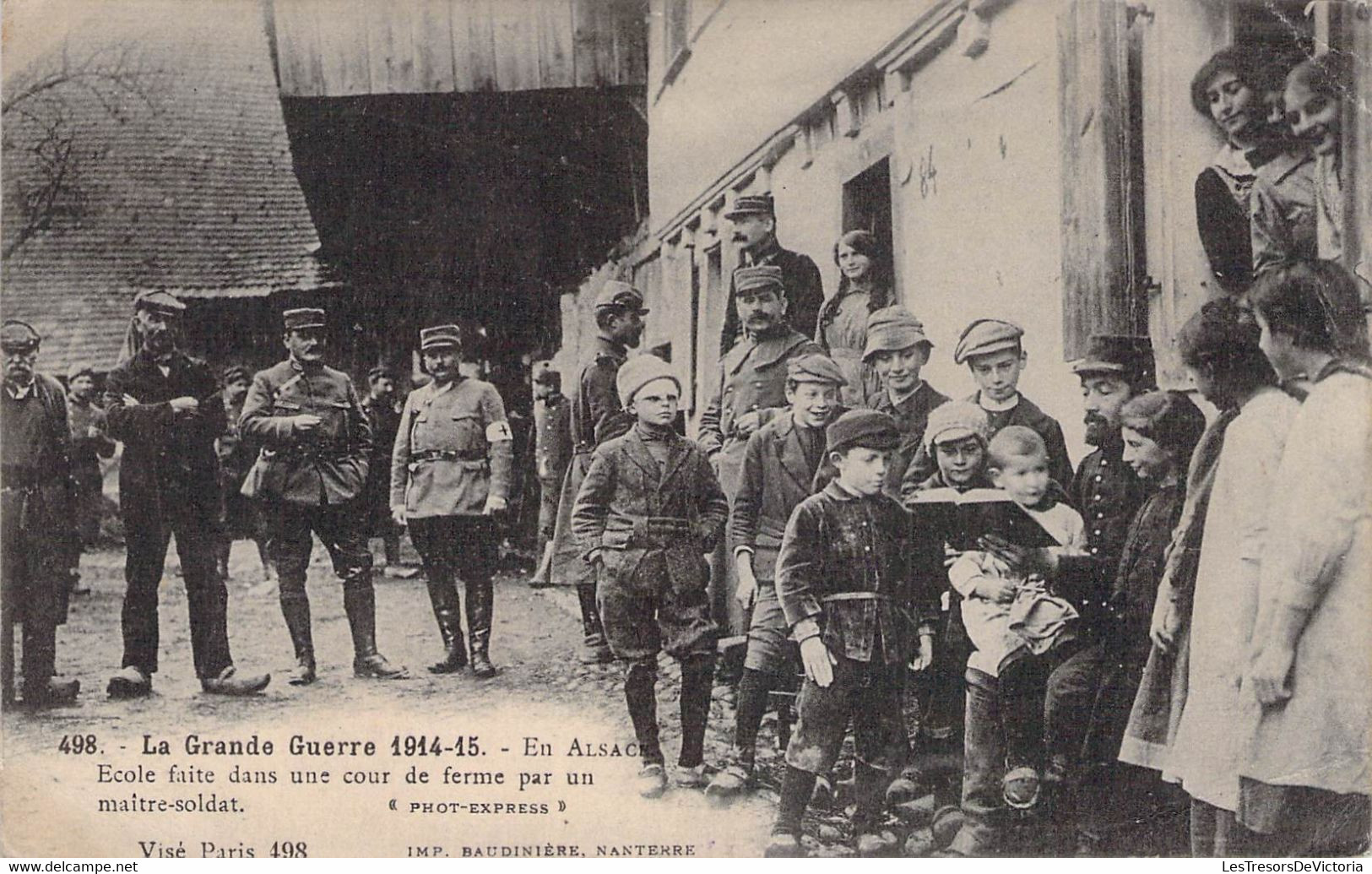 CPA FRANCE - ALSACE - La Grande Guerre - Ecole Faite Dans Une Cour De Ferme Par In Maître Soldat - Baudiniere Nanterre - Ecoles