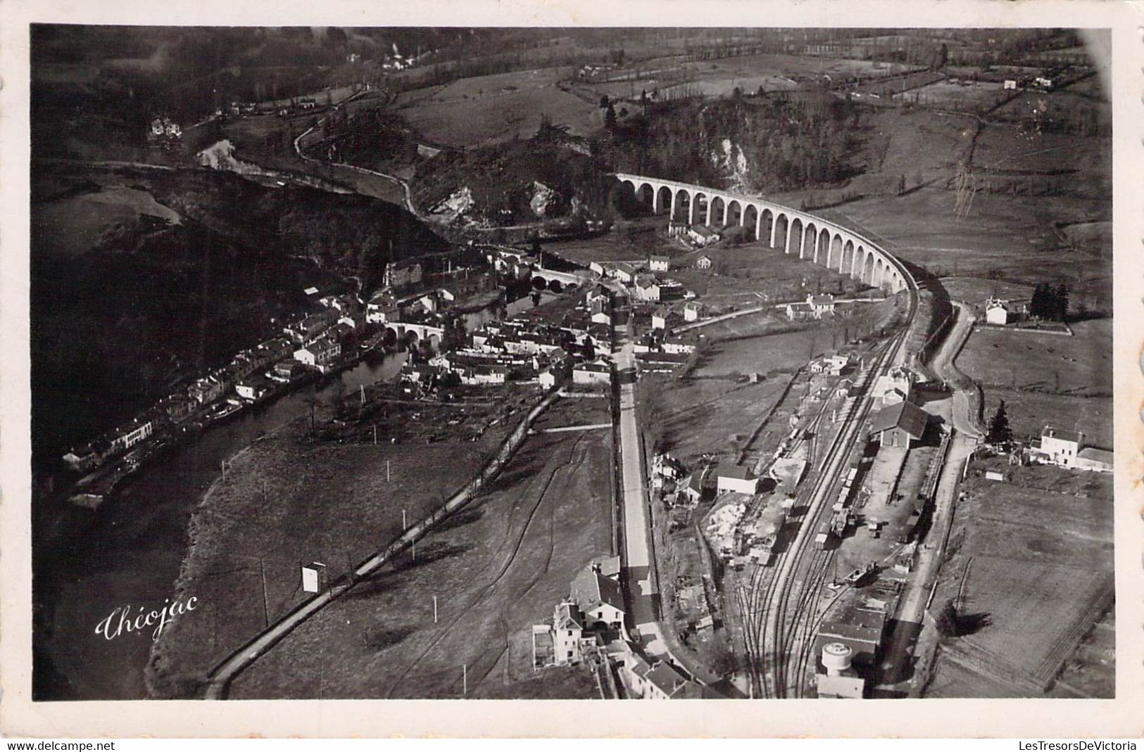 CPA - 87 - St LEONARD - Vue Aérienne - Les éditions Modernes Téojac - Viaduc - Saint Leonard De Noblat