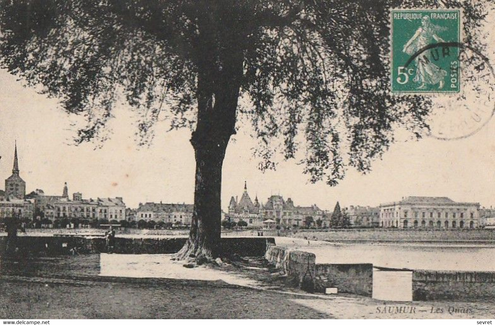 SAUMUR. - Les Quais. Carte RARE - Saumur