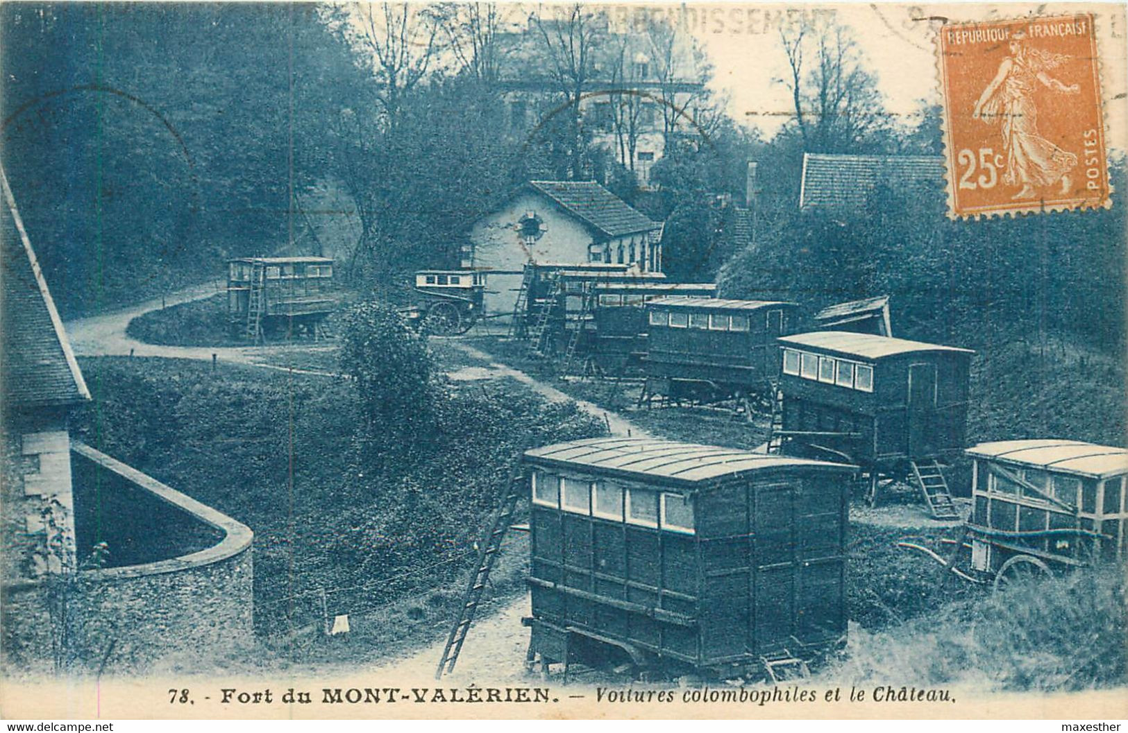 MONT VALÉRIEN Voitures Colombophiles Et Le Château Au Fort (Suresnes) - Mont Valerien