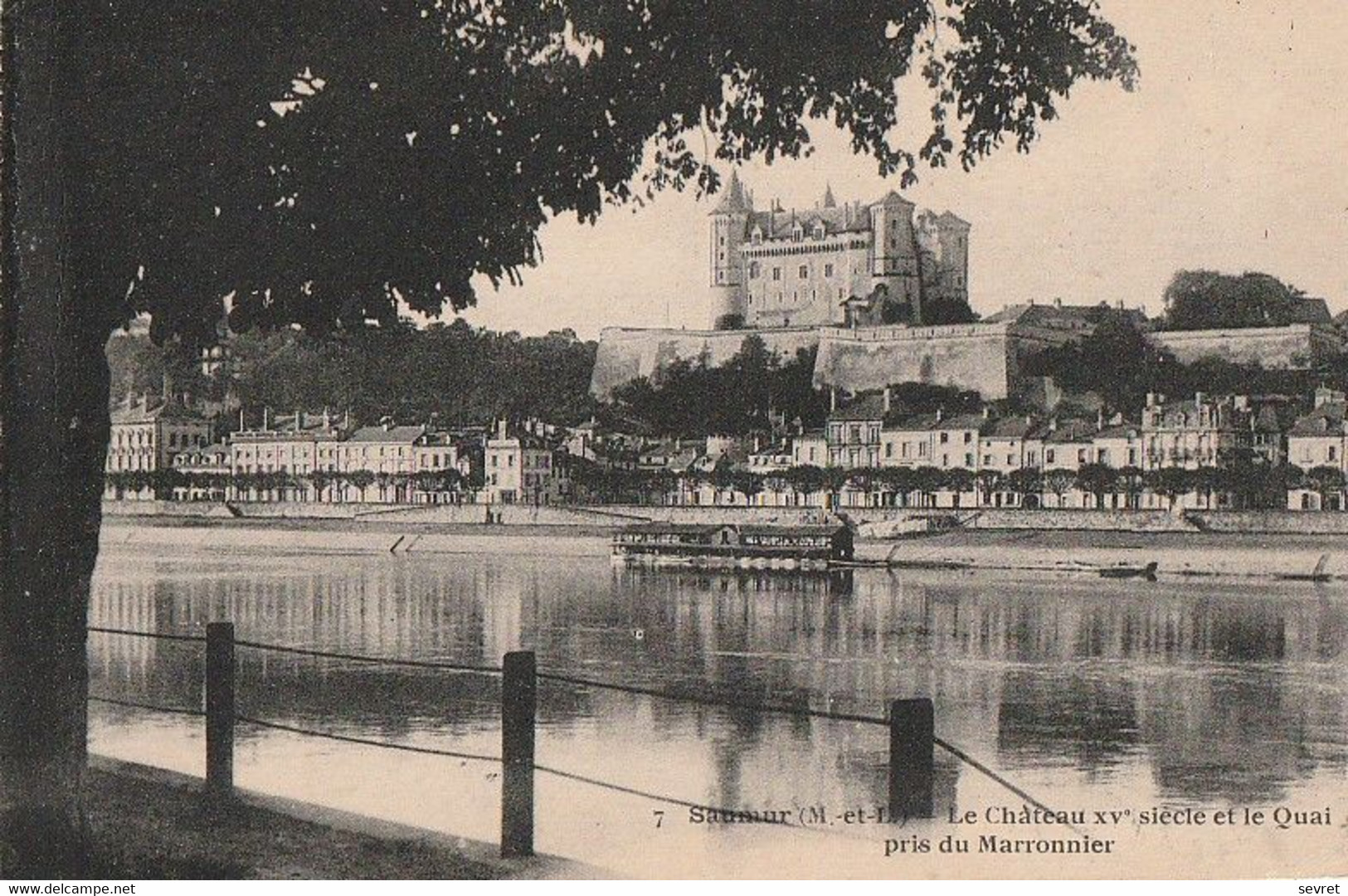 SAUMUR. -  Le Château XVè Siècle Et Le Quai Pris Du Marronnier - Saumur