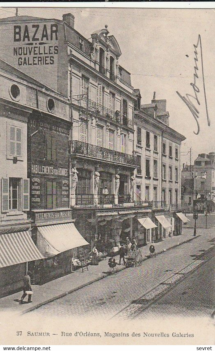 SAUMUR. - Rue D'Orléans, Magasins Des Nouvelles Galeries - Saumur