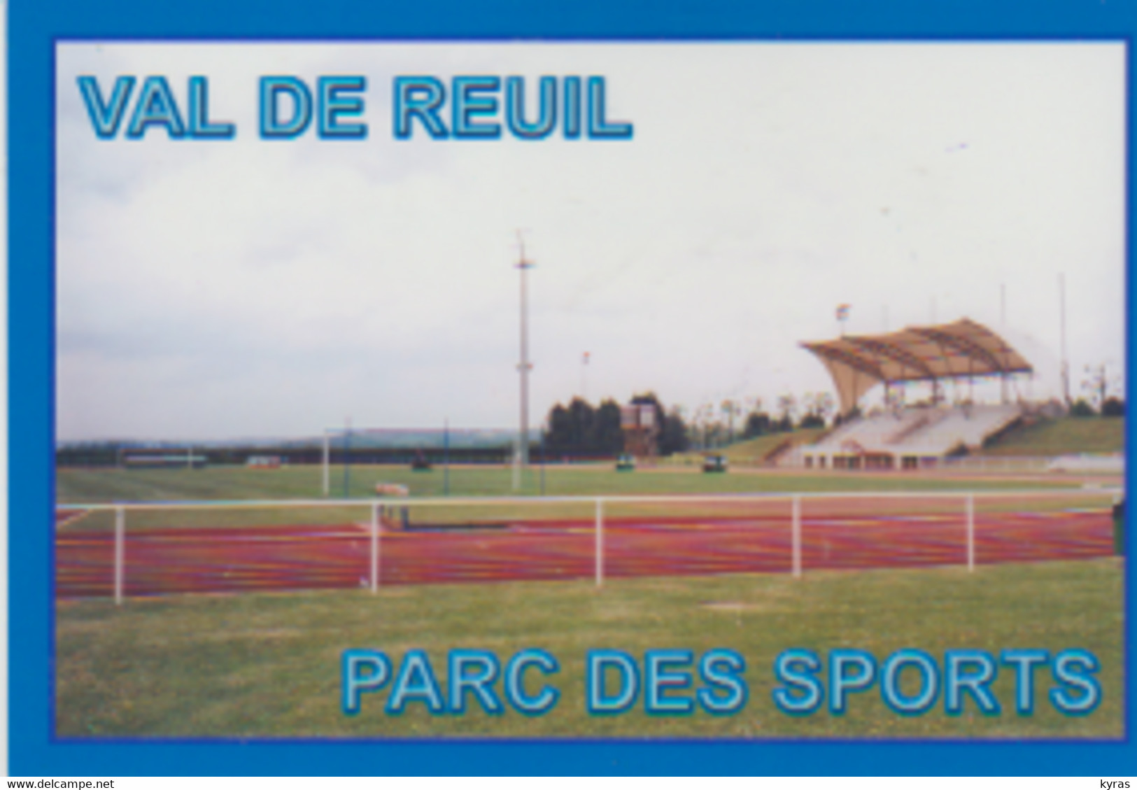 Cpm 10x15. VAL DE REUIL (27) Parc Des Sports - Stadions