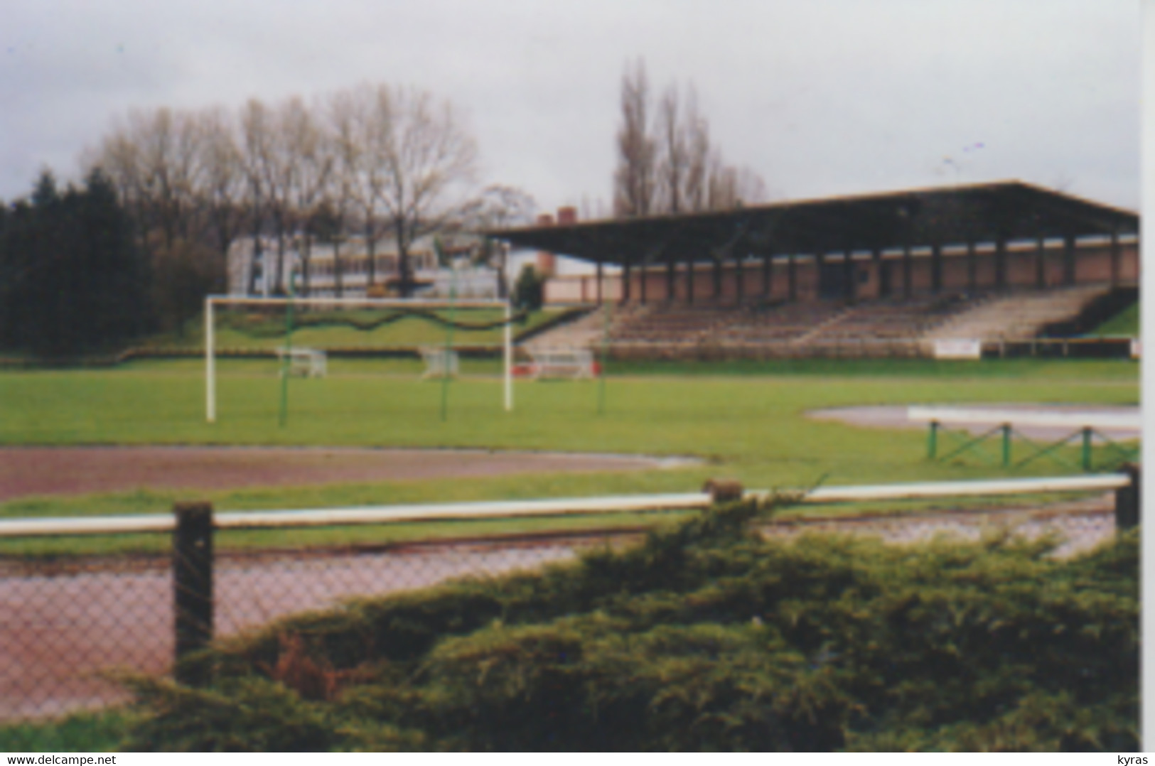 Cpm 10x15. (54) JOEUF Stade De La Butte De Ravenne (100 Ex) - Stadi