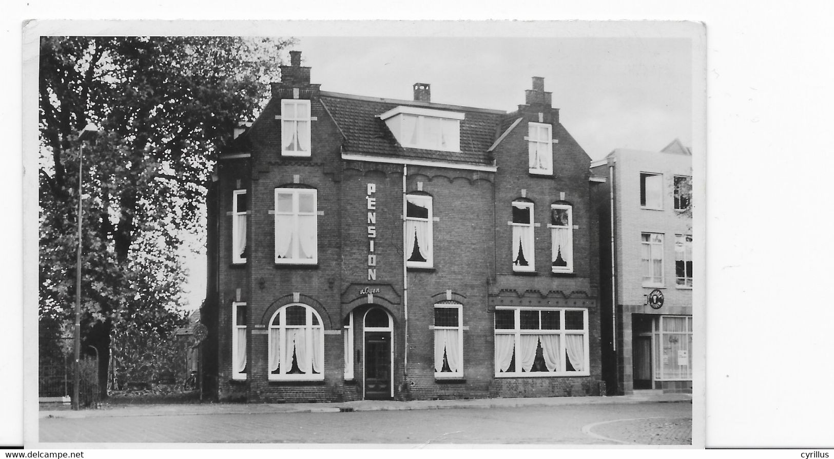 HELMOND - PENSION VAN OIJEN - Beugelslein 1 - Helmond