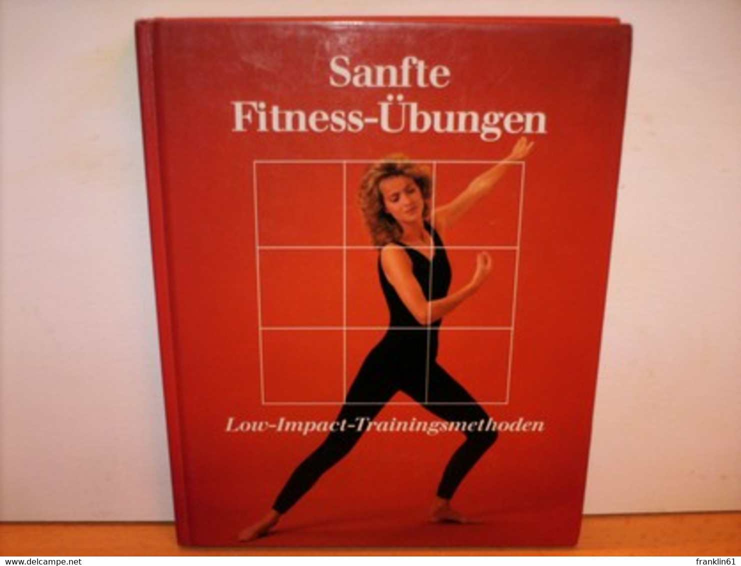 Sanfte Fitness-Übungen. Low-Impact-Trainingsmethoden. - Sports