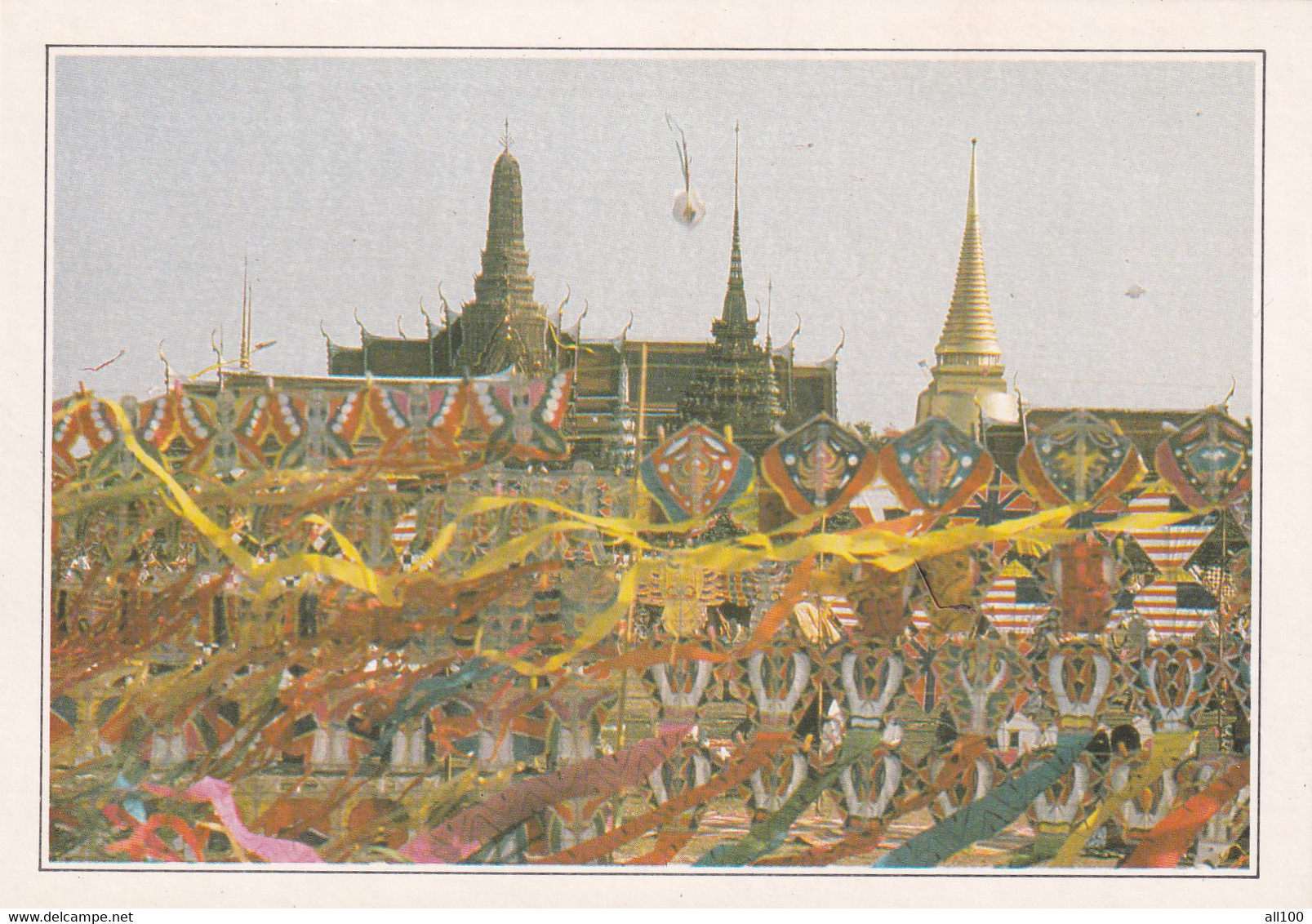 A20022 - BANGKOK LE WAT PHRA KEO WAT PHRA KAEW TEMPLE OF THE EMERALD BUDDHA THAILAND PHOTO PATRICK DE WILDE HOA QUI - Buddhism